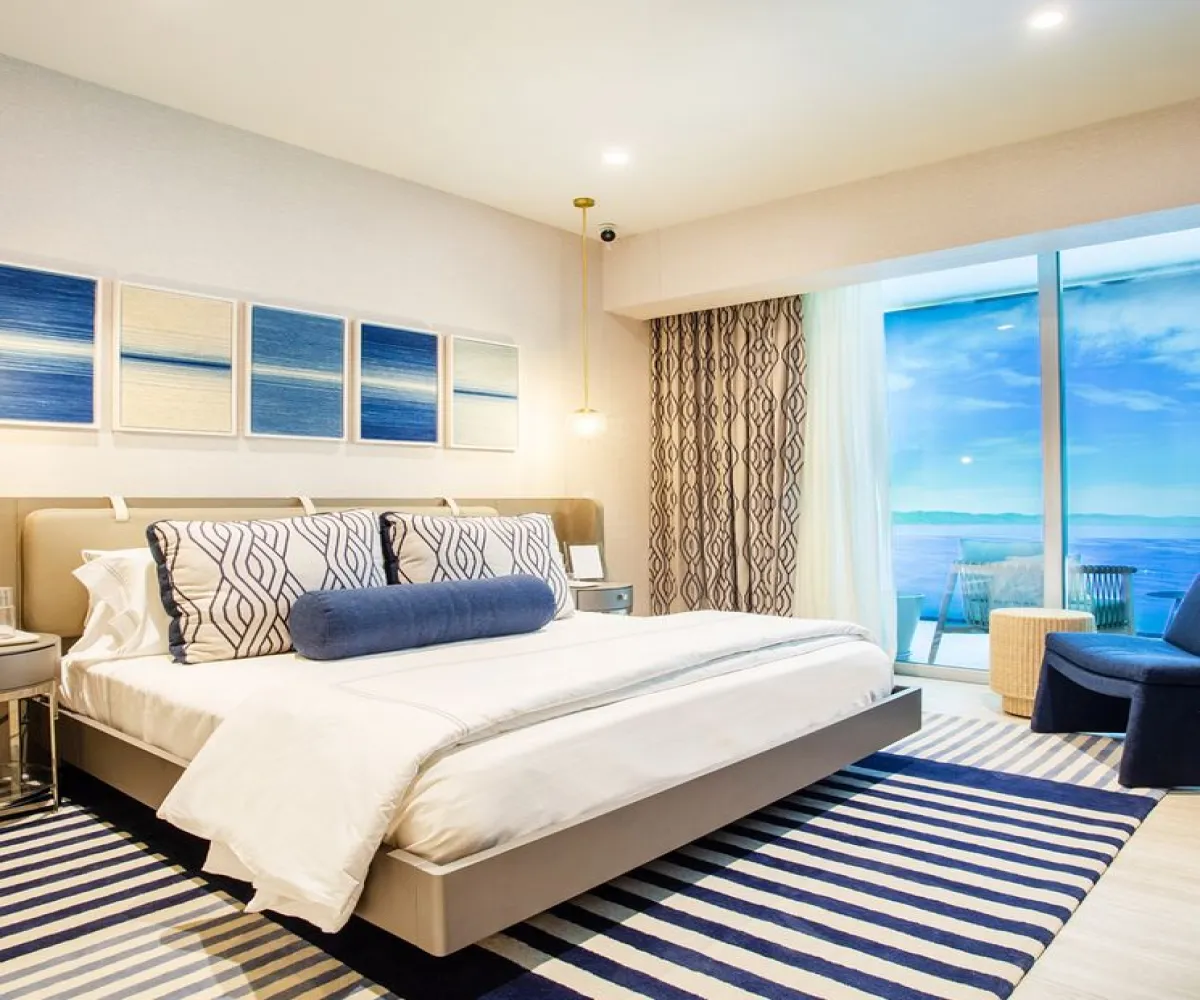 Departamento En Venta,Zona Hotelera Norte,Av Francisco Medina Ascencio 2585, Puerto Vallarta, Jalisco 48333, 3 Habitaciones,4 Baños,Av Francisco Medina Ascencio ,1,ptXCv0r