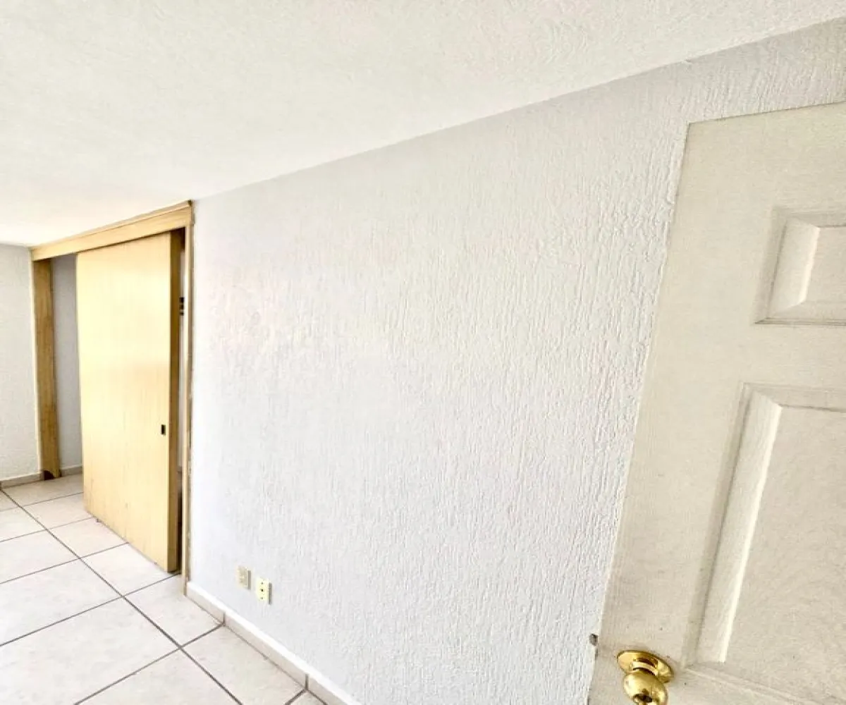 Casa En Venta,Residencial Santa Fe,Camino Viejo a Tesistan, Nuevo México, Jal. 1690, Zapopan, Jalisco 45138, 3 Habitaciones,2 Baños,Camino Viejo a Tesistan, Nuevo México, Jal.,2,pPgFyxJ