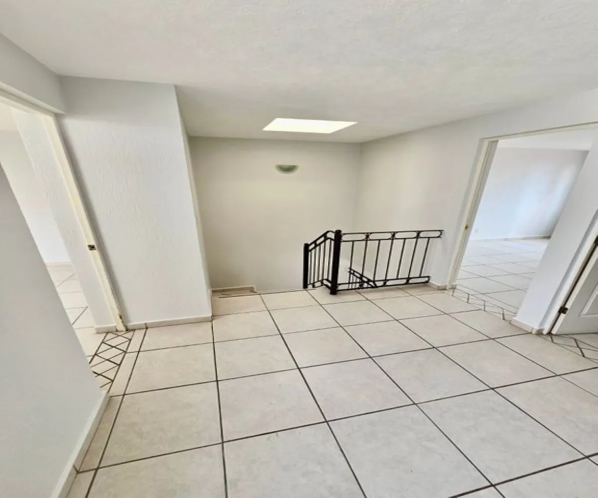 Casa En Venta,Residencial Santa Fe,Camino Viejo a Tesistan, Nuevo México, Jal. 1690, Zapopan, Jalisco 45138, 3 Habitaciones,2 Baños,Camino Viejo a Tesistan, Nuevo México, Jal.,2,pPgFyxJ