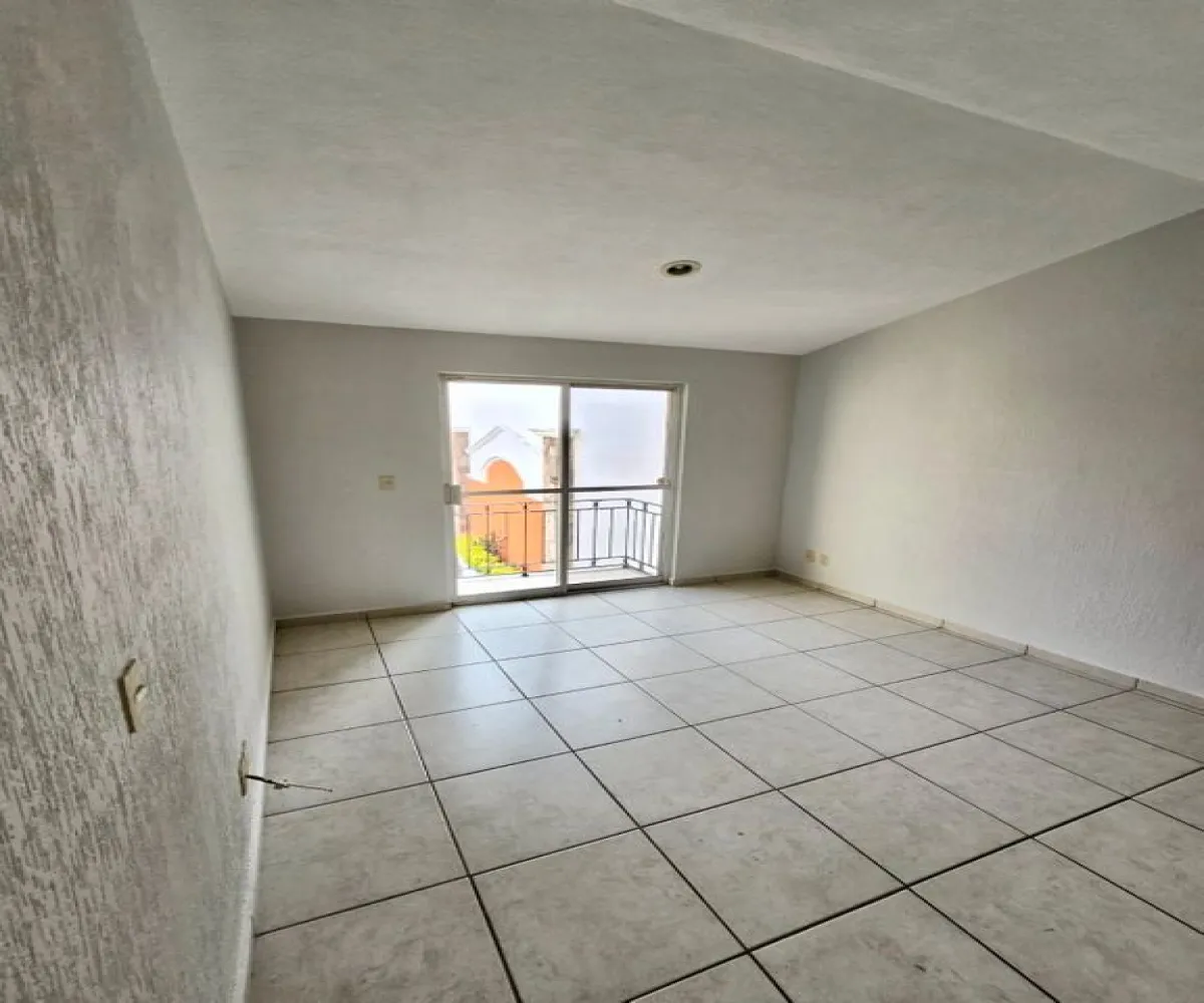 Casa En Venta,Residencial Santa Fe,Camino Viejo a Tesistan, Nuevo México, Jal. 1690, Zapopan, Jalisco 45138, 3 Habitaciones,2 Baños,Camino Viejo a Tesistan, Nuevo México, Jal.,2,pPgFyxJ