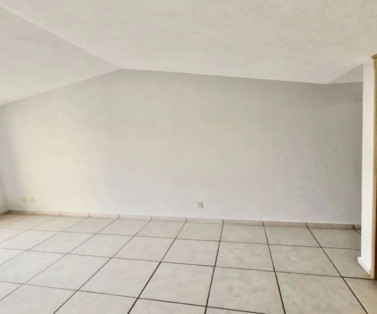 Casa En Venta,Residencial Santa Fe,Camino Viejo a Tesistan, Nuevo México, Jal. 1690, Zapopan, Jalisco 45138, 3 Habitaciones,2 Baños,Camino Viejo a Tesistan, Nuevo México, Jal.,2,pPgFyxJ