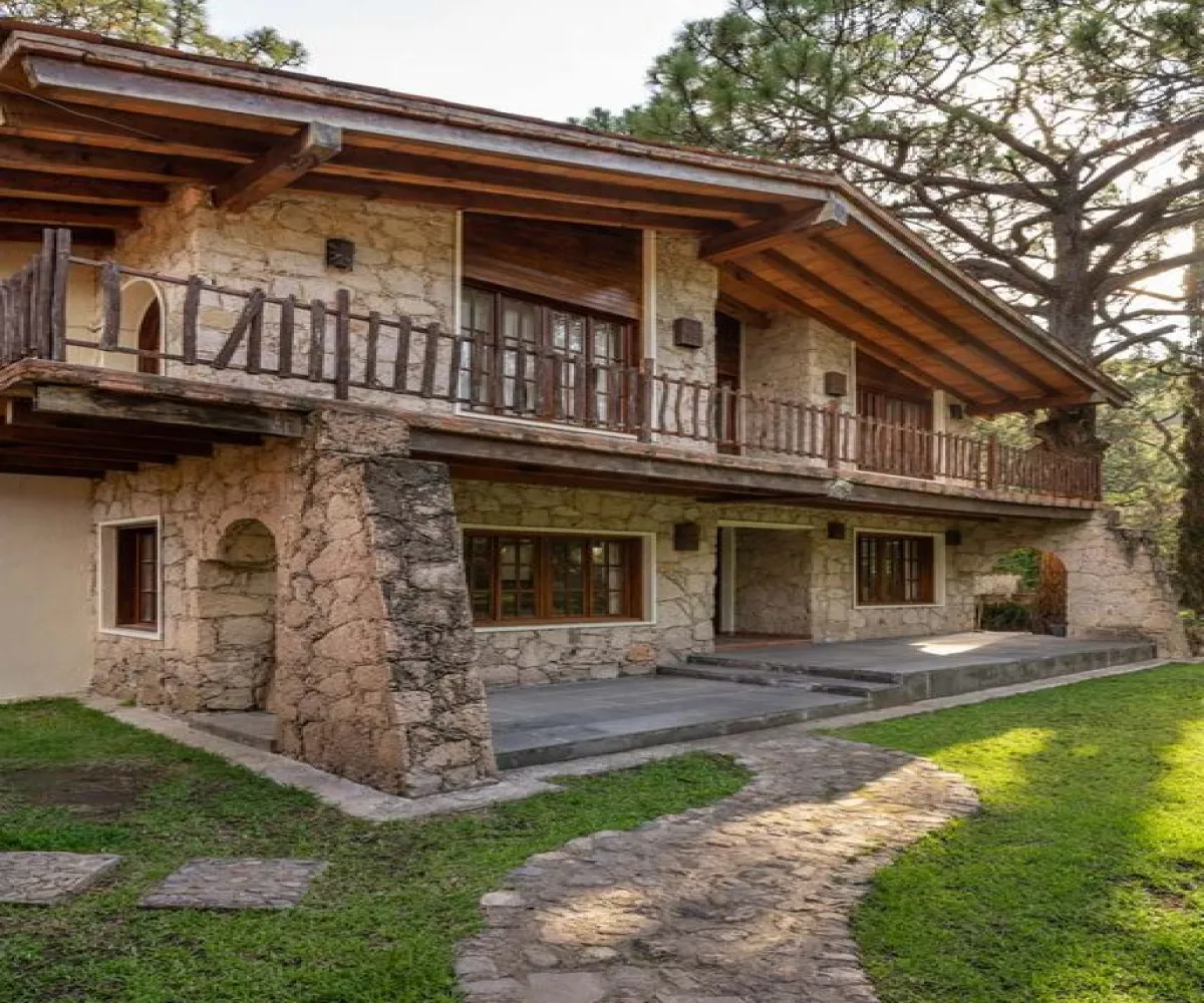 Casa En Venta,Haciendas la Herradura,Paseo de los pinos 4821, Zapopan, Jalisco 45245, 3 Habitaciones,2 Baños,Paseo de los pinos,2,pYCamW0 Casa En Venta,Haciendas la Herradura,Paseo de los pinos 4821, Zapopan, Jalisco 45245, 3 Habitaciones,2 Baños,Paseo de los pinos,2,pYCamW0