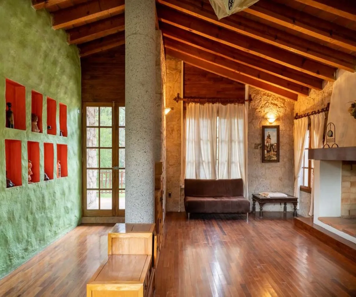 Casa En Venta,Haciendas la Herradura,Paseo de los pinos 4821, Zapopan, Jalisco 45245, 3 Habitaciones,2 Baños,Paseo de los pinos,2,pYCamW0 Casa En Venta,Haciendas la Herradura,Paseo de los pinos 4821, Zapopan, Jalisco 45245, 3 Habitaciones,2 Baños,Paseo de los pinos,2,pYCamW0