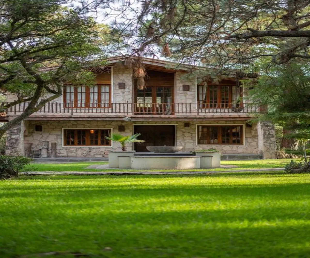 Casa En Venta,Haciendas la Herradura,Paseo de los pinos 4821, Zapopan, Jalisco 45245, 3 Habitaciones,2 Baños,Paseo de los pinos,2,pYCamW0 Casa En Venta,Haciendas la Herradura,Paseo de los pinos 4821, Zapopan, Jalisco 45245, 3 Habitaciones,2 Baños,Paseo de los pinos,2,pYCamW0