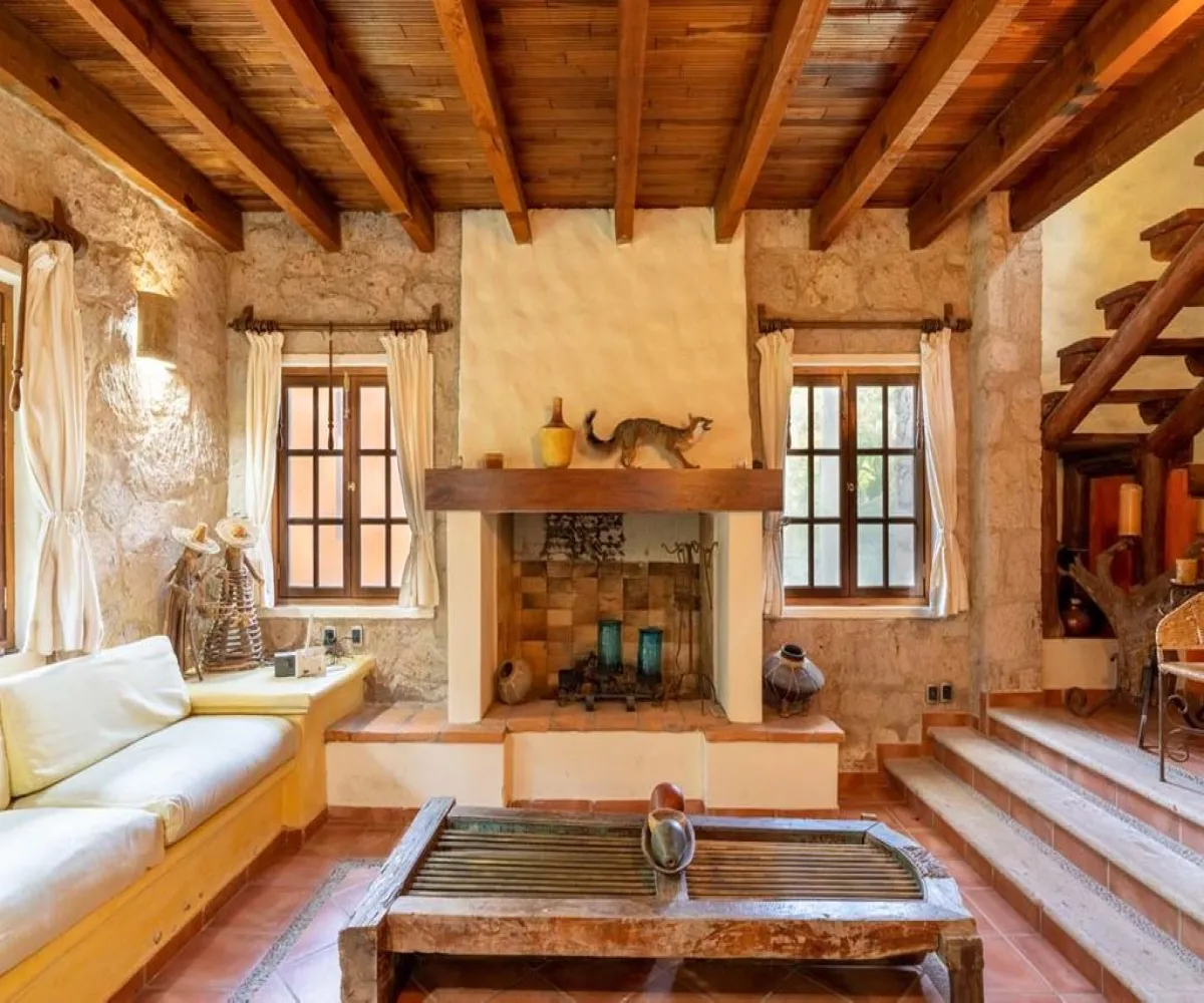 Casa En Venta,Haciendas la Herradura,Paseo de los pinos 4821, Zapopan, Jalisco 45245, 3 Habitaciones,2 Baños,Paseo de los pinos,2,pYCamW0 Casa En Venta,Haciendas la Herradura,Paseo de los pinos 4821, Zapopan, Jalisco 45245, 3 Habitaciones,2 Baños,Paseo de los pinos,2,pYCamW0