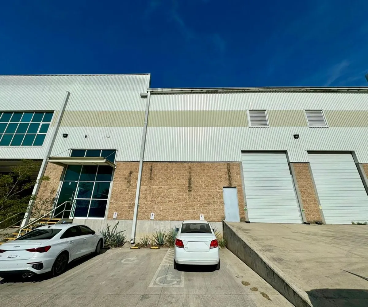 Bodega En Renta,La Venta Del Astillero,Technology Park Guadalajara S/N, Zapopan, Jalisco 45222,2 Baños,Technology Park Guadalajara,2,p8f7crn Bodega En Renta,La Venta Del Astillero,Technology Park Guadalajara S/N, Zapopan, Jalisco 45222,2 Baños,Technology Park Guadalajara,2,p8f7crn