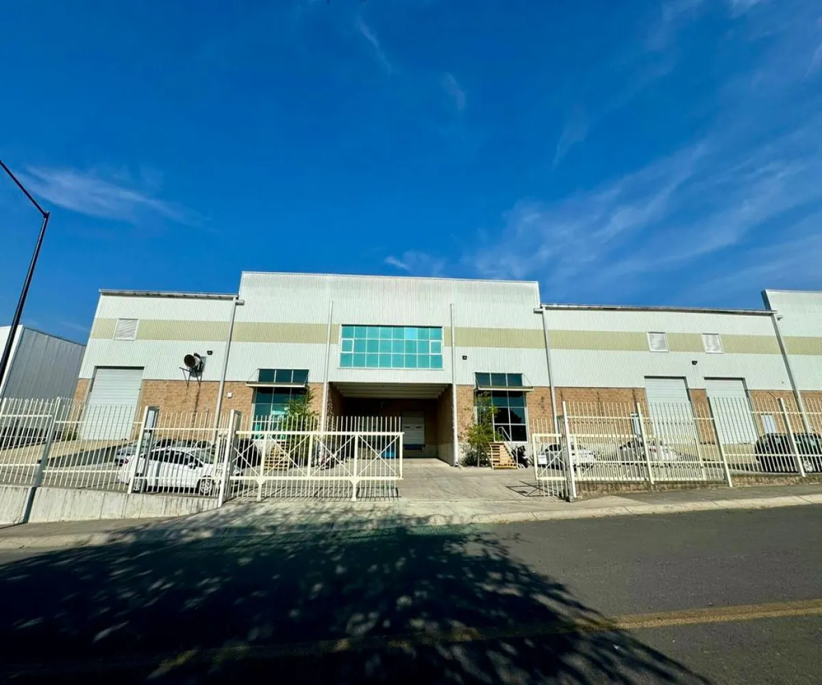 Bodega En Renta,La Venta Del Astillero,Technology Park Guadalajara S/N, Zapopan, Jalisco 45222,2 Baños,Technology Park Guadalajara,2,p8f7crn Bodega En Renta,La Venta Del Astillero,Technology Park Guadalajara S/N, Zapopan, Jalisco 45222,2 Baños,Technology Park Guadalajara,2,p8f7crn