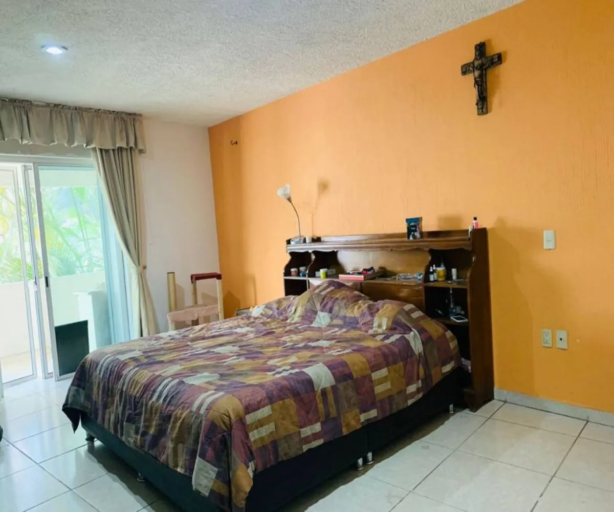 Casa En Venta,Jardines del Bosque Centro,Av. de los Arcos 688, Guadalajara, Jalisco 44520, 10 Habitaciones,6 Baños,Av. de los Arcos,2,ps0oWje