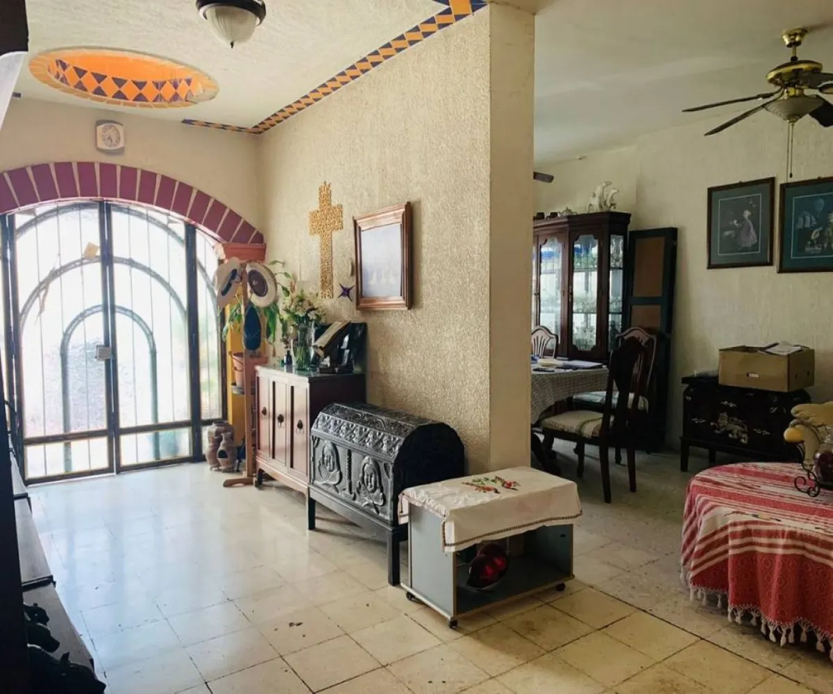 Casa En Venta,Jardines del Bosque Centro,Av. de los Arcos 688, Guadalajara, Jalisco 44520, 10 Habitaciones,6 Baños,Av. de los Arcos,2,ps0oWje