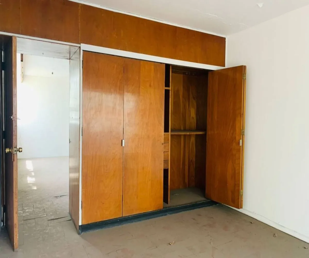 Casa En Venta,Jardines del Bosque Centro,Av. de los Arcos 688, Guadalajara, Jalisco 44520, 10 Habitaciones,6 Baños,Av. de los Arcos,2,ps0oWje