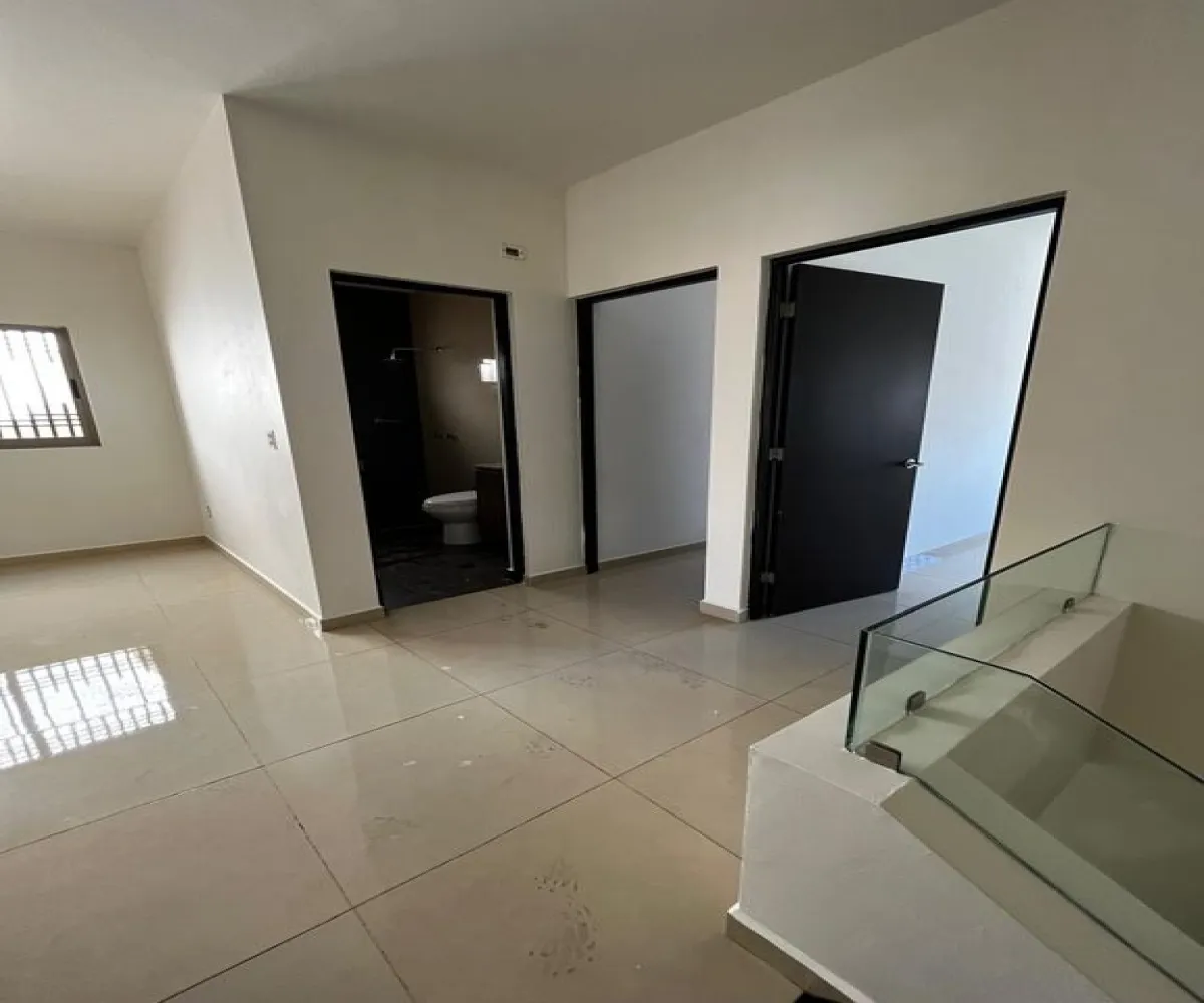 Casa En Venta,Villa California,Vía Carmesí 60, Tlajomulco de Zúñiga, Jalisco 45645, 3 Habitaciones,2 Baños,Vía Carmesí,2,paBdxI8