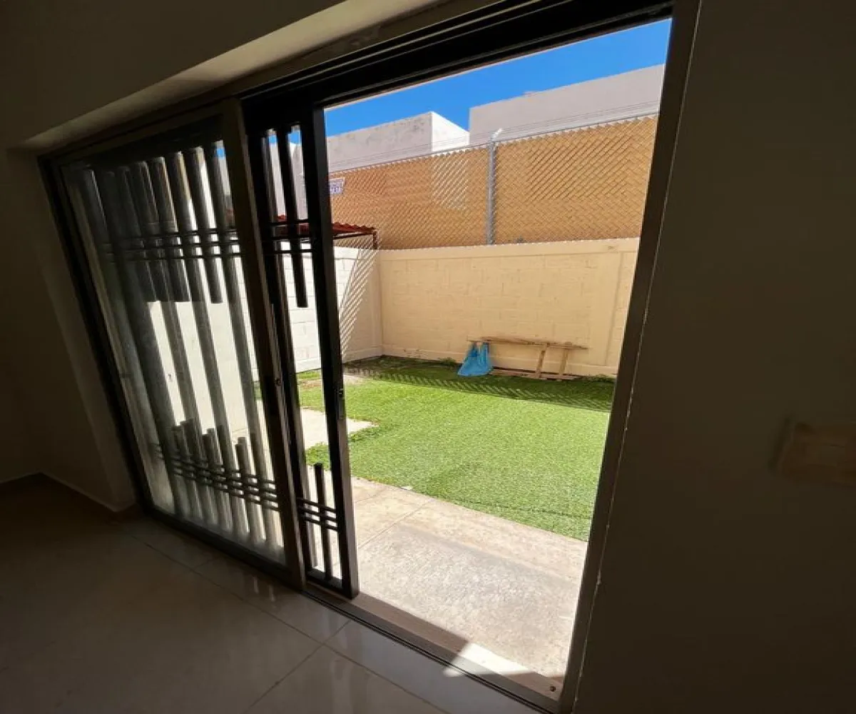 Casa En Venta,Villa California,Vía Carmesí 60, Tlajomulco de Zúñiga, Jalisco 45645, 3 Habitaciones,2 Baños,Vía Carmesí,2,paBdxI8