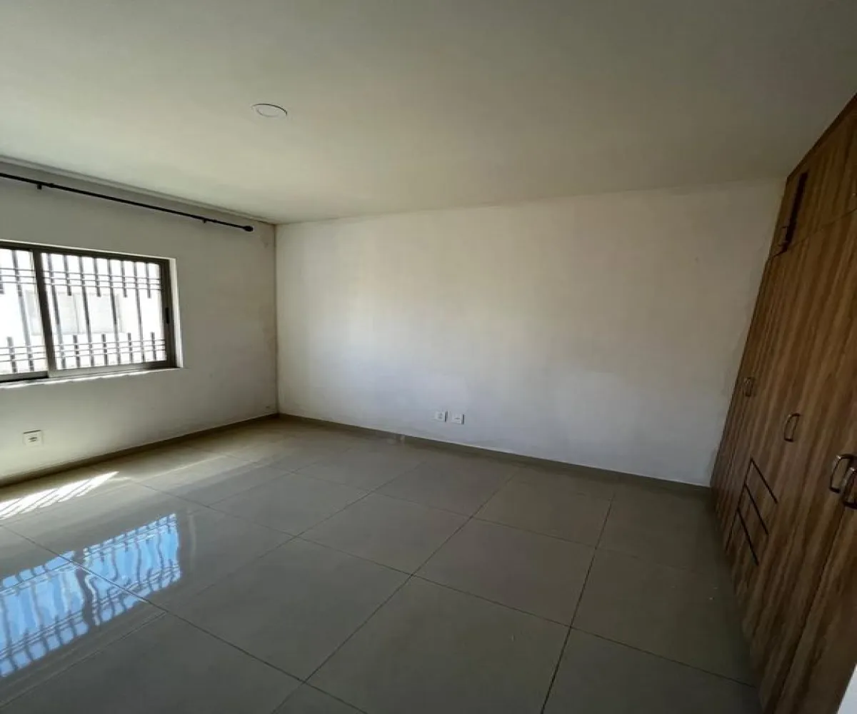 Casa En Venta,Villa California,Vía Carmesí 60, Tlajomulco de Zúñiga, Jalisco 45645, 3 Habitaciones,2 Baños,Vía Carmesí,2,paBdxI8