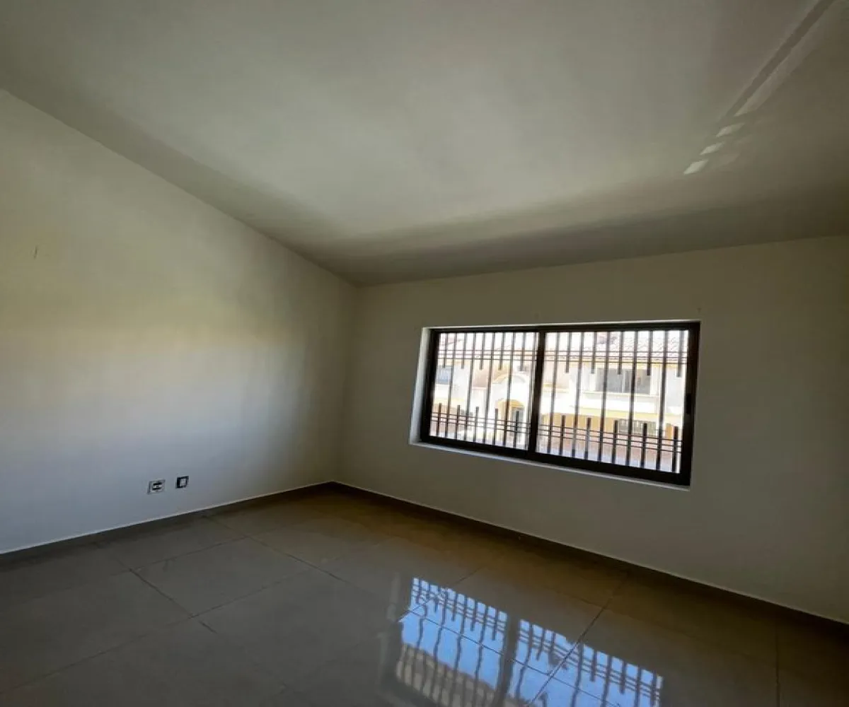Casa En Venta,Villa California,Vía Carmesí 60, Tlajomulco de Zúñiga, Jalisco 45645, 3 Habitaciones,2 Baños,Vía Carmesí,2,paBdxI8