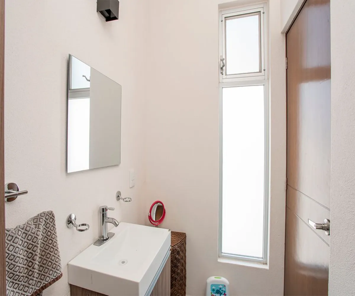 Casa En Venta,Colinas de San Isidro,Camino de los Parques 3880 72, Zapopan, Jalisco 45133, 3 Habitaciones,3 Baños,Camino de los Parques,3,pMLOjkz Casa En Venta,Colinas de San Isidro,Camino de los Parques 3880 72, Zapopan, Jalisco 45133, 3 Habitaciones,3 Baños,Camino de los Parques,3,pMLOjkz