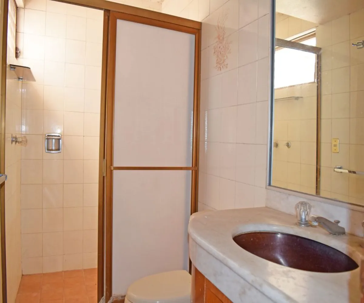 Casa En Venta,Lomas de Guevara,Manuel Acuaña 2704 2704, Guadalajara, Jalisco 44657, 5 Habitaciones,5 Baños,Manuel Acuaña 2704,2,pRzR4uq