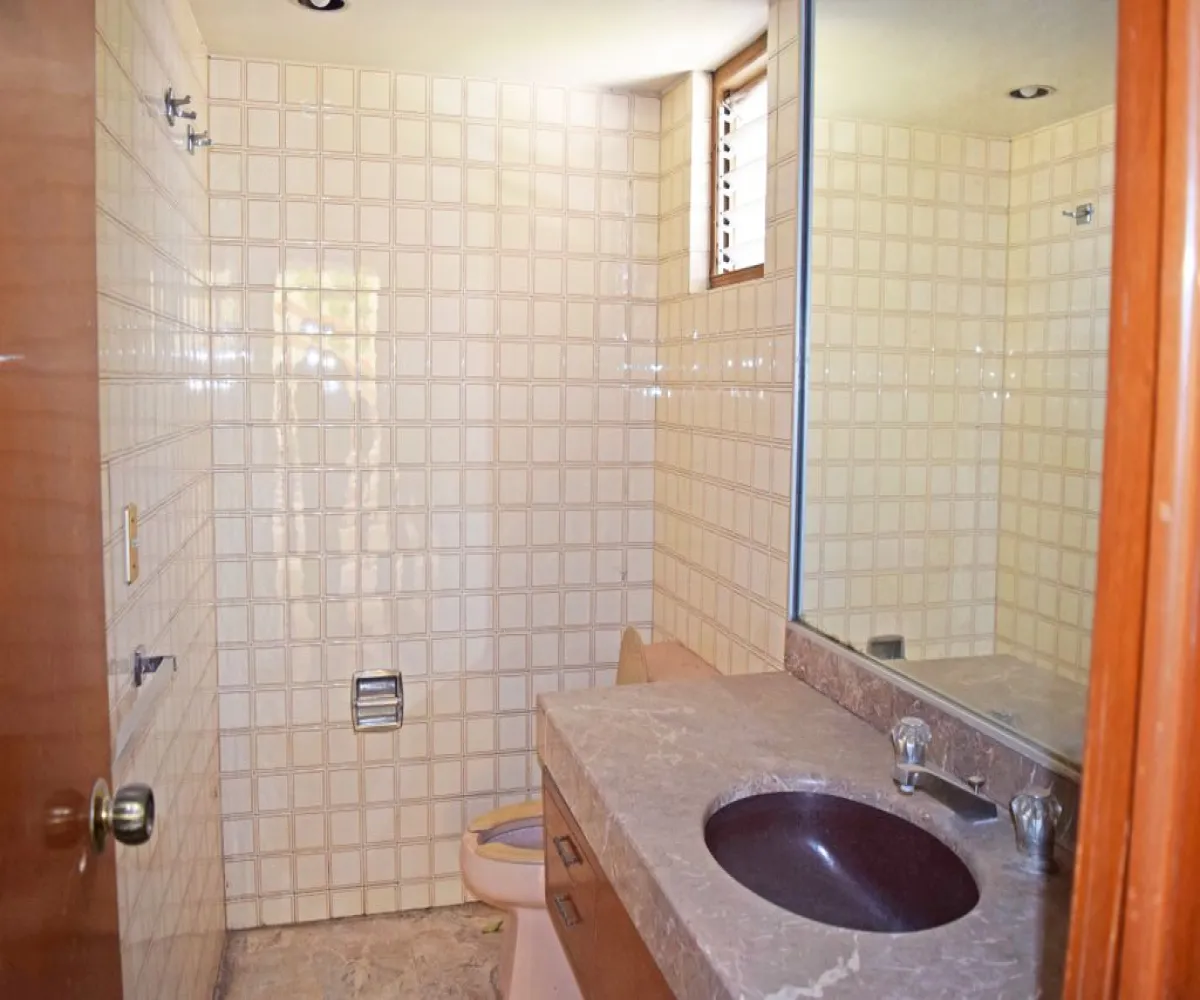 Casa En Venta,Lomas de Guevara,Manuel Acuaña 2704 2704, Guadalajara, Jalisco 44657, 5 Habitaciones,5 Baños,Manuel Acuaña 2704,2,pRzR4uq