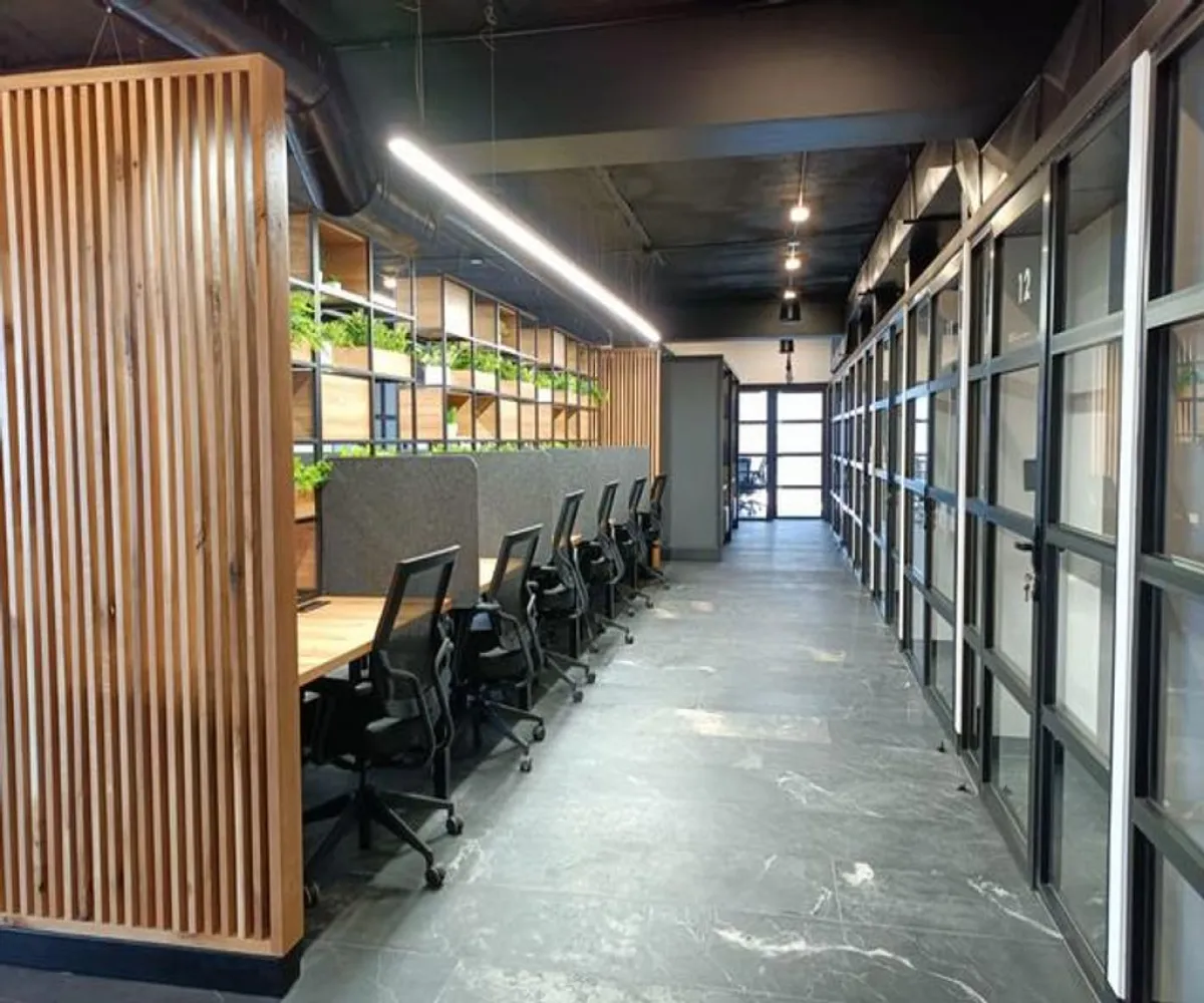 Oficina En Renta,Puerta de Hierro,Real Acueducto 360 601, Zapopan, Jalisco 45116,1 Baño,Real Acueducto,6,pRTsv69