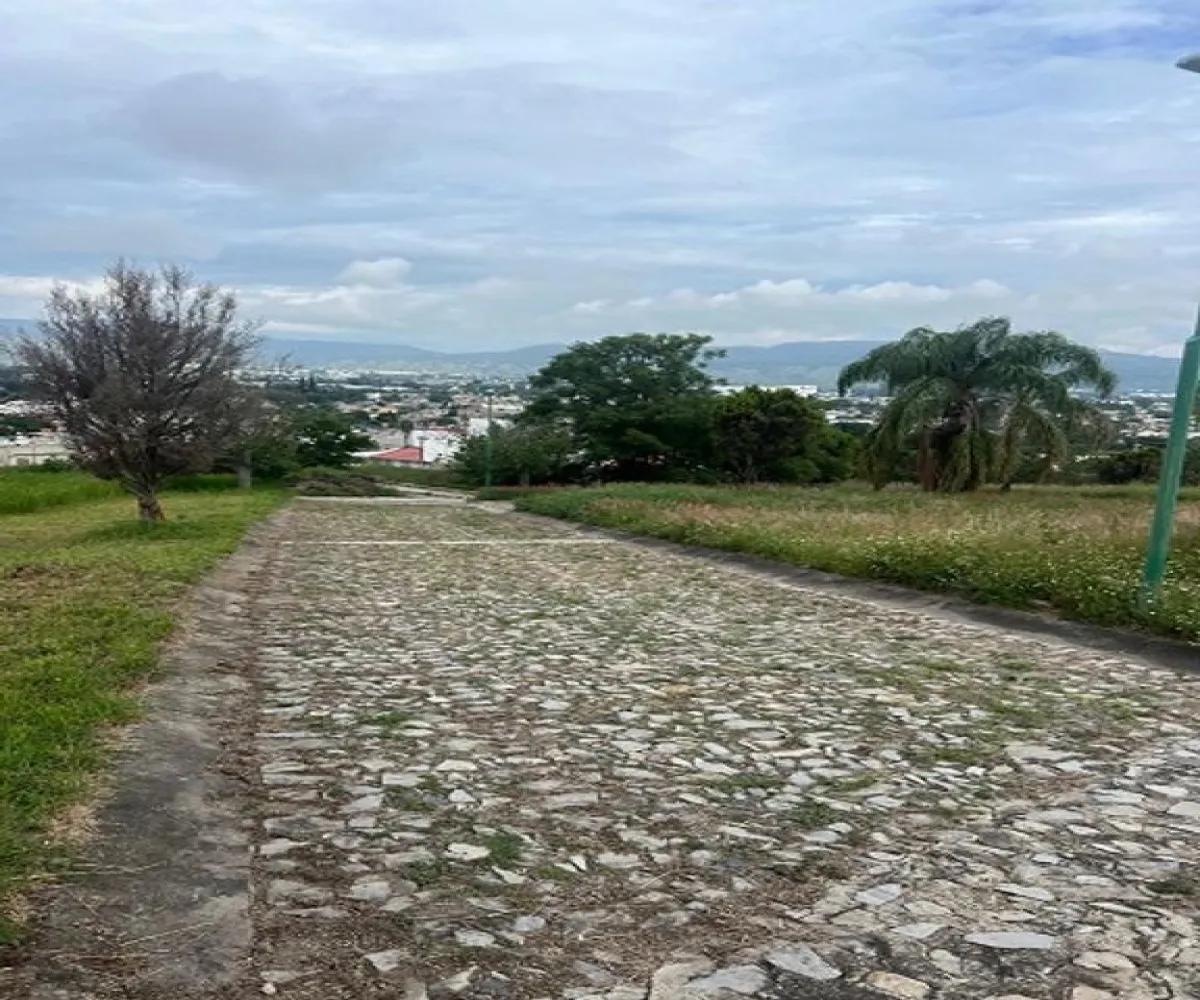 Terreno En Venta,Cortijo de San Agustin,AVENIDA PASEO DEL CORTIJO 000 0000, Tlajomulco de Zúñiga, Jalisco 45645,AVENIDA PASEO DEL CORTIJO,p2D7mSS