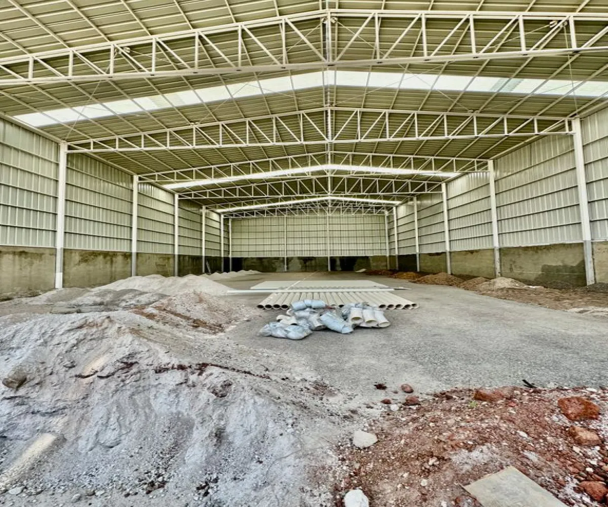 Bodega En Renta,el moral,autopista guadalajara a zapotlanejo km.17 el moral S/N, San Pedro Tlaquepaque, Jalisco 45540,2 Baños,autopista guadalajara a zapotlanejo km.17 el moral,1,pDrLJ7U