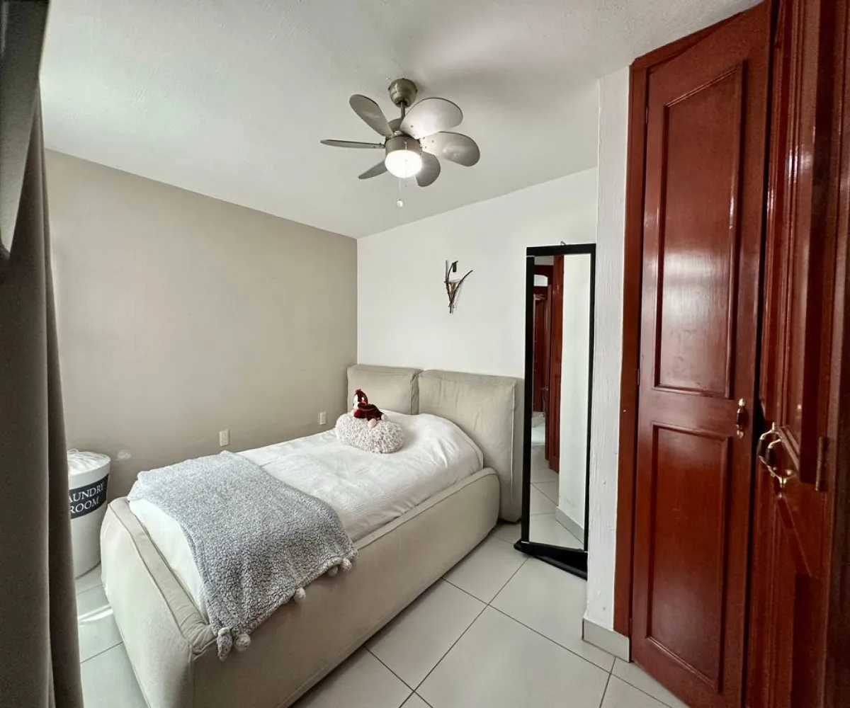 Casa En Venta,Mirador de San Isidro,Av. Valle de San Isidro 1285, Zapopan, Jalisco 45133, 4 Habitaciones,2 Baños,Av. Valle de San Isidro ,3,pFPbsy4 Casa En Venta,Mirador de San Isidro,Av. Valle de San Isidro 1285, Zapopan, Jalisco 45133, 4 Habitaciones,2 Baños,Av. Valle de San Isidro ,3,pFPbsy4