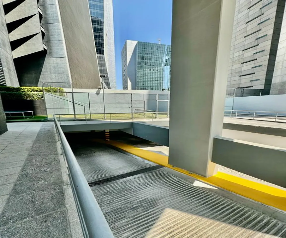 Departamento En Venta,Puerta de Hierro,Av Paseo Royal Country 4560, Isla Mujeres, Jalisco 45116, 4 Habitaciones,4 Baños,Av Paseo Royal Country,1,pjxRZuc