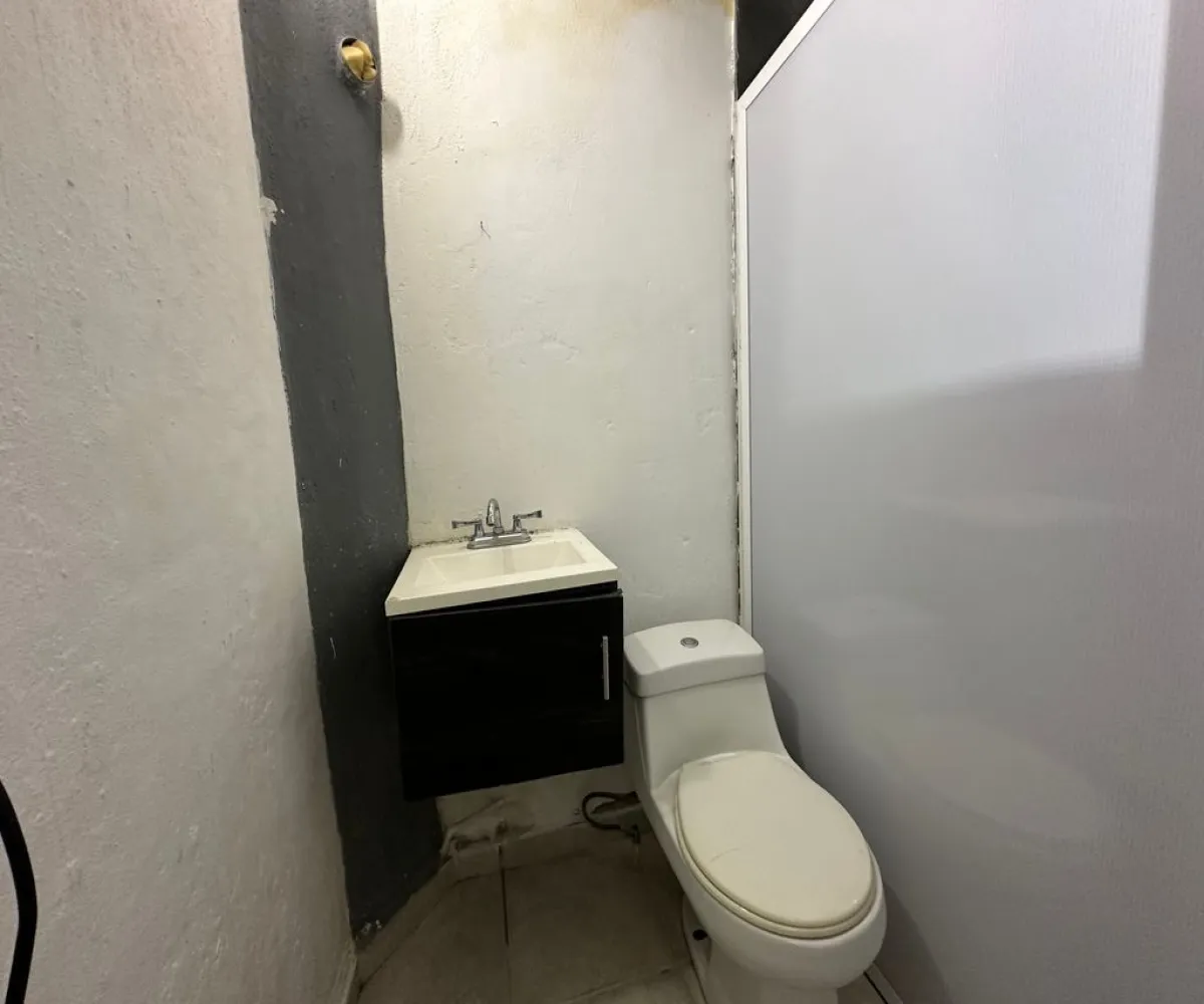 Casa En Venta,Jardines Del Valle,Acueducto 2746, Zapopan, Jalisco 45138, 5 Habitaciones,3 Baños,Acueducto,3,psulyJB