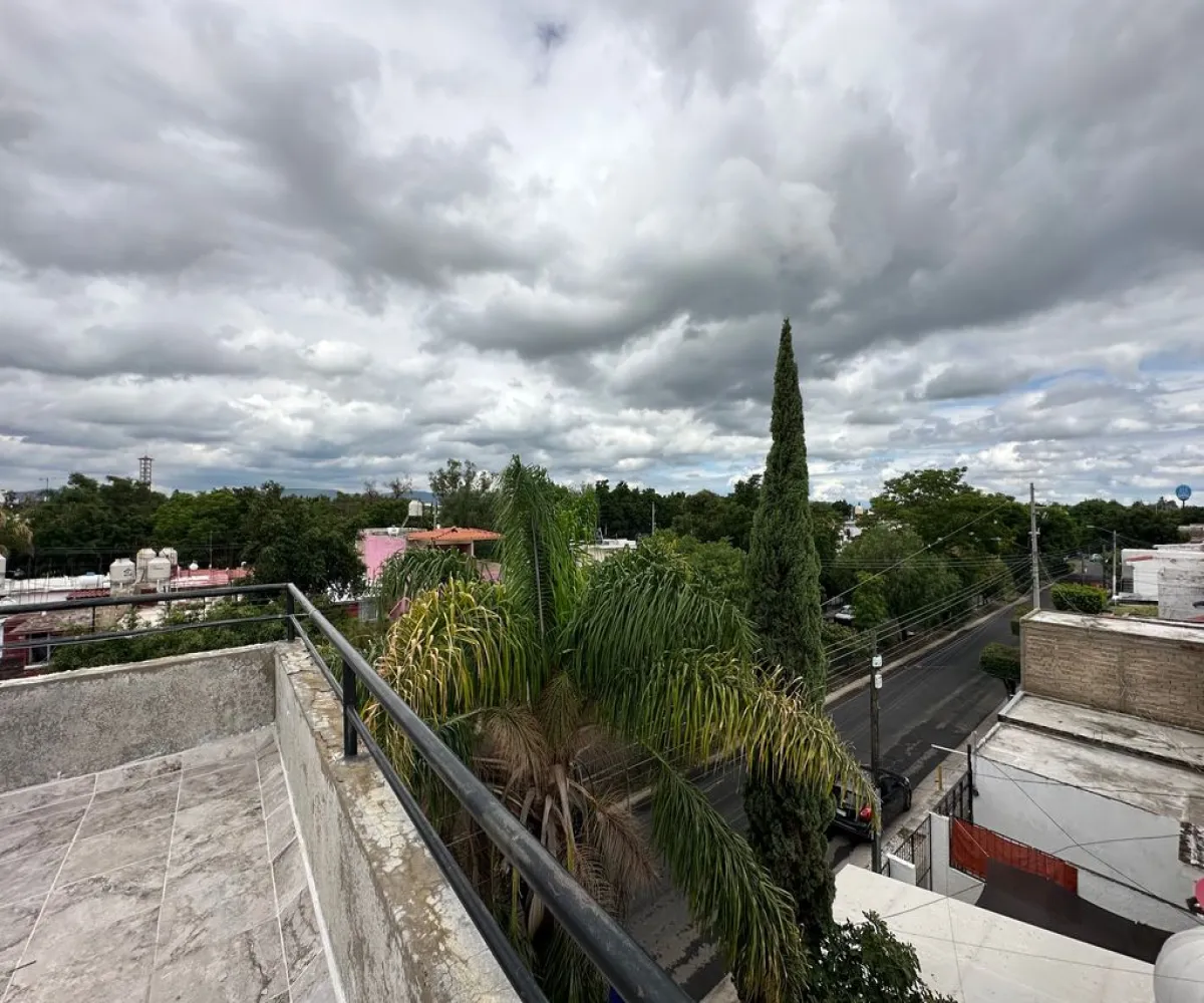 Casa En Venta,Jardines Del Valle,Acueducto 2746, Zapopan, Jalisco 45138, 5 Habitaciones,3 Baños,Acueducto,3,psulyJB