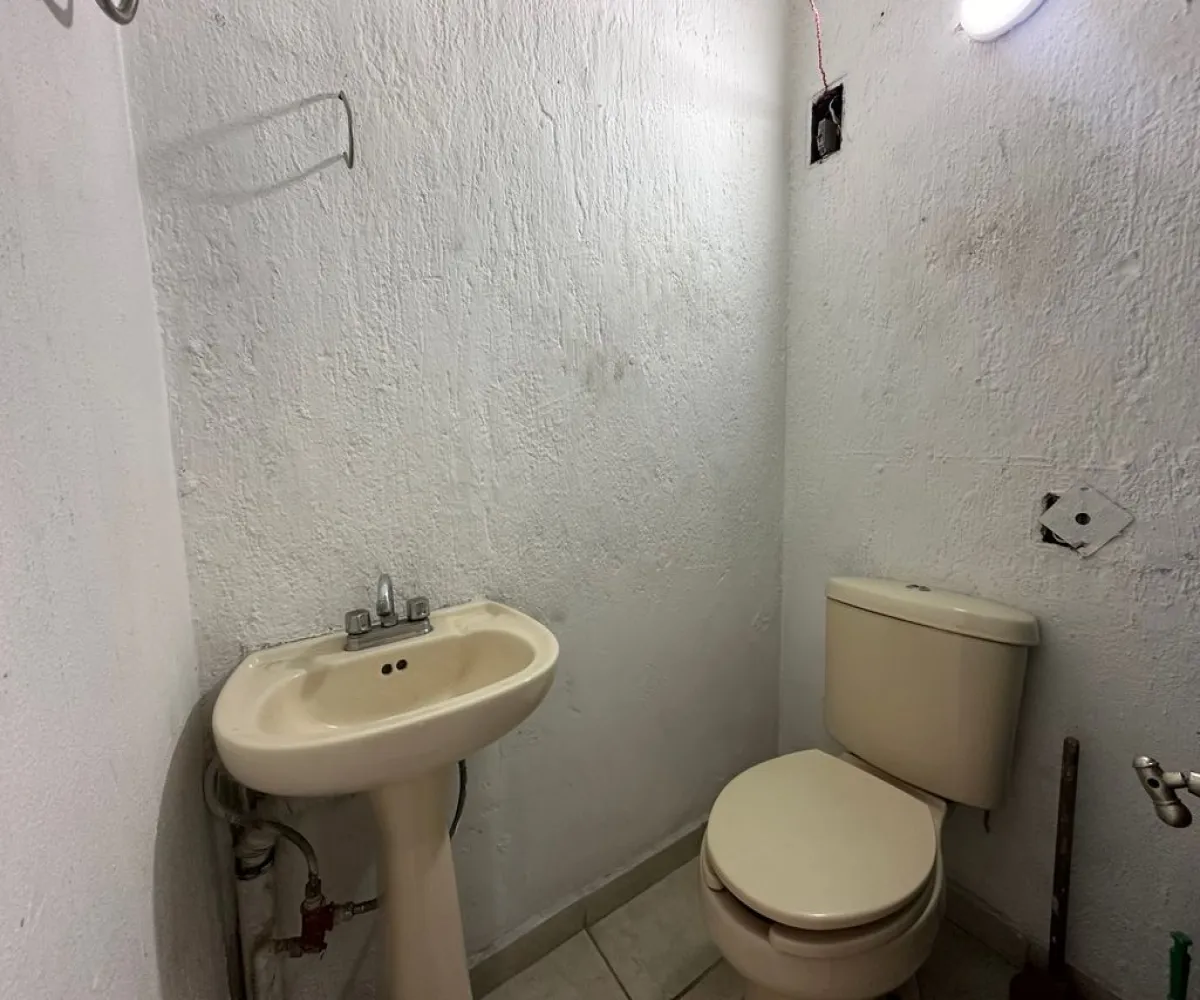 Casa En Venta,Jardines Del Valle,Acueducto 2746, Zapopan, Jalisco 45138, 5 Habitaciones,3 Baños,Acueducto,3,psulyJB