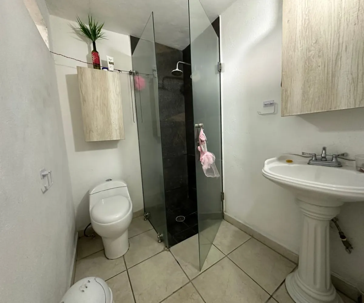 Casa En Venta,Jardines Del Valle,Acueducto 2746, Zapopan, Jalisco 45138, 5 Habitaciones,3 Baños,Acueducto,3,psulyJB