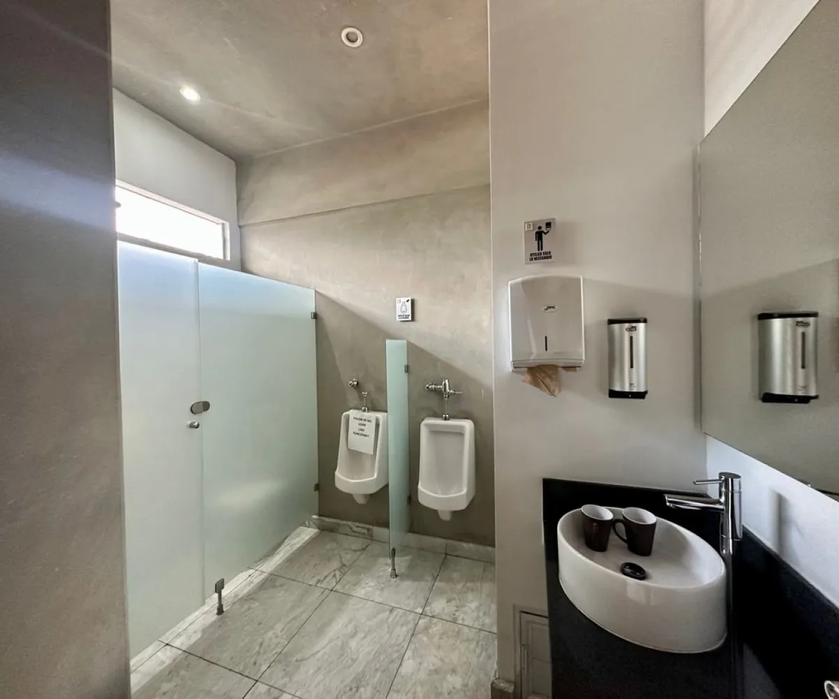 Oficina En Venta,Providencia,Pablo Nerud 2710, Guadalajara, Jalisco 44630,1 Baño,Pablo Nerud,1,pWi4OYQ Oficina En Venta,Providencia,Pablo Nerud 2710, Guadalajara, Jalisco 44630,1 Baño,Pablo Nerud,1,pWi4OYQ
