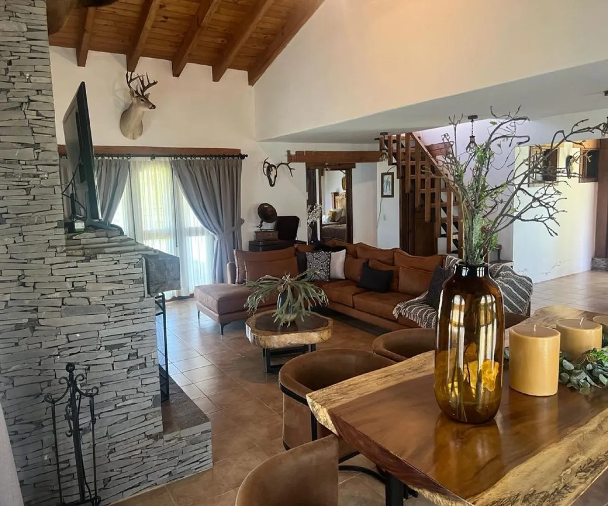 Casa En Venta,Tapalpa,Camino a Rincón de los Pastores S/N, Tapalpa, Jalisco 49340, 5 Habitaciones,5 Baños,Camino a Rincón de los Pastores,2,pMGKtZW