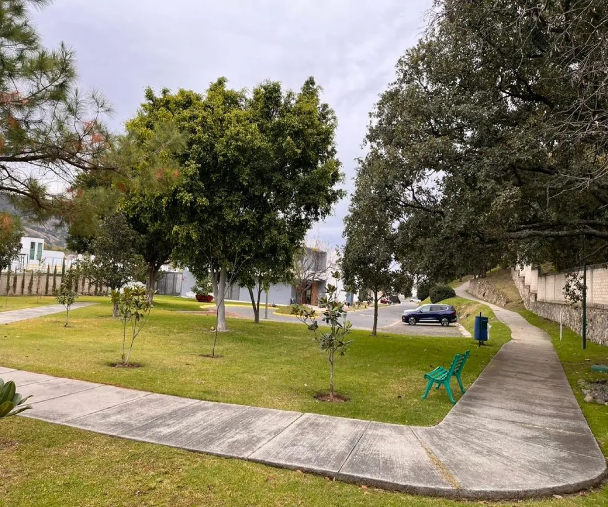 Terreno En Venta,Bosque Real,Loma de los Pinos S/N, Tlajomulco de Zúñiga, Jalisco 45645,Loma de los Pinos,pFMIpZU