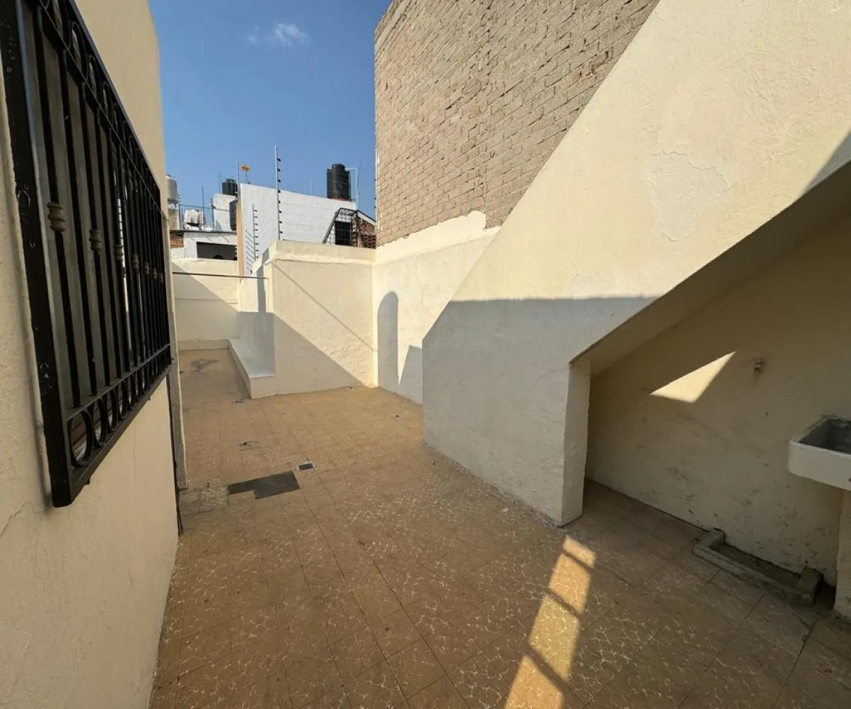 Casa En Venta,Monumental,Montes Pirineos 1854, Guadalajara, Jalisco 44320, 4 Habitaciones,3 Baños,Montes Pirineos ,1,pzaccs4