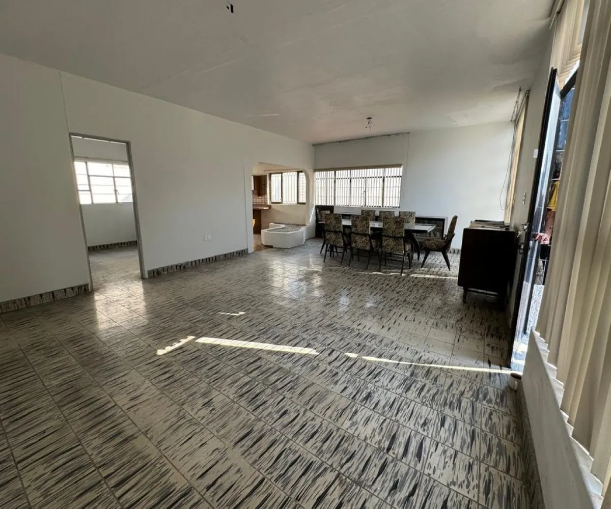 Casa En Venta,Monumental,Montes Pirineos 1854, Guadalajara, Jalisco 44320, 4 Habitaciones,3 Baños,Montes Pirineos ,1,pzaccs4