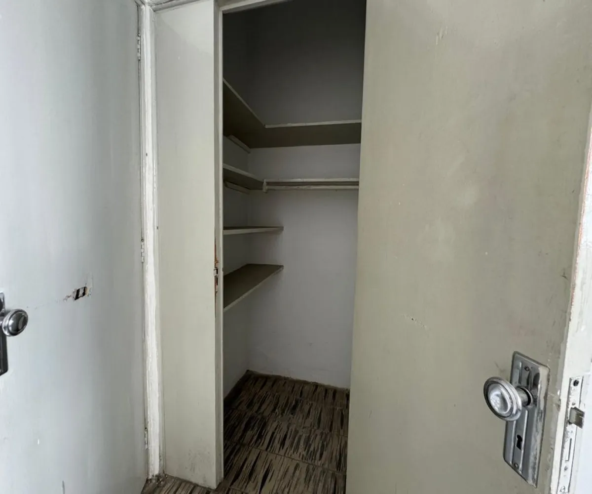 Casa En Venta,Monumental,Montes Pirineos 1854, Guadalajara, Jalisco 44320, 4 Habitaciones,3 Baños,Montes Pirineos ,1,pzaccs4