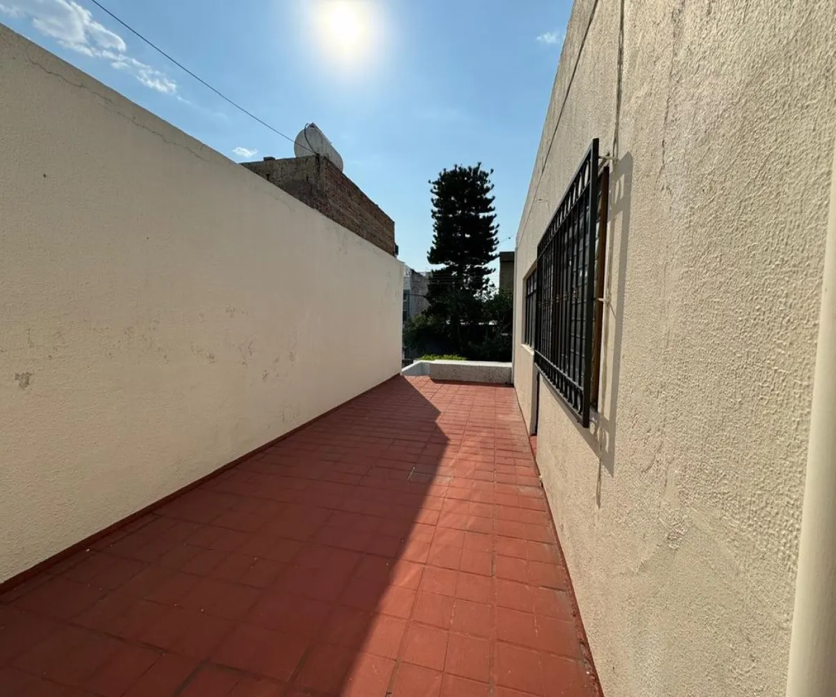 Casa En Venta,Monumental,Montes Pirineos 1854, Guadalajara, Jalisco 44320, 4 Habitaciones,3 Baños,Montes Pirineos ,1,pzaccs4