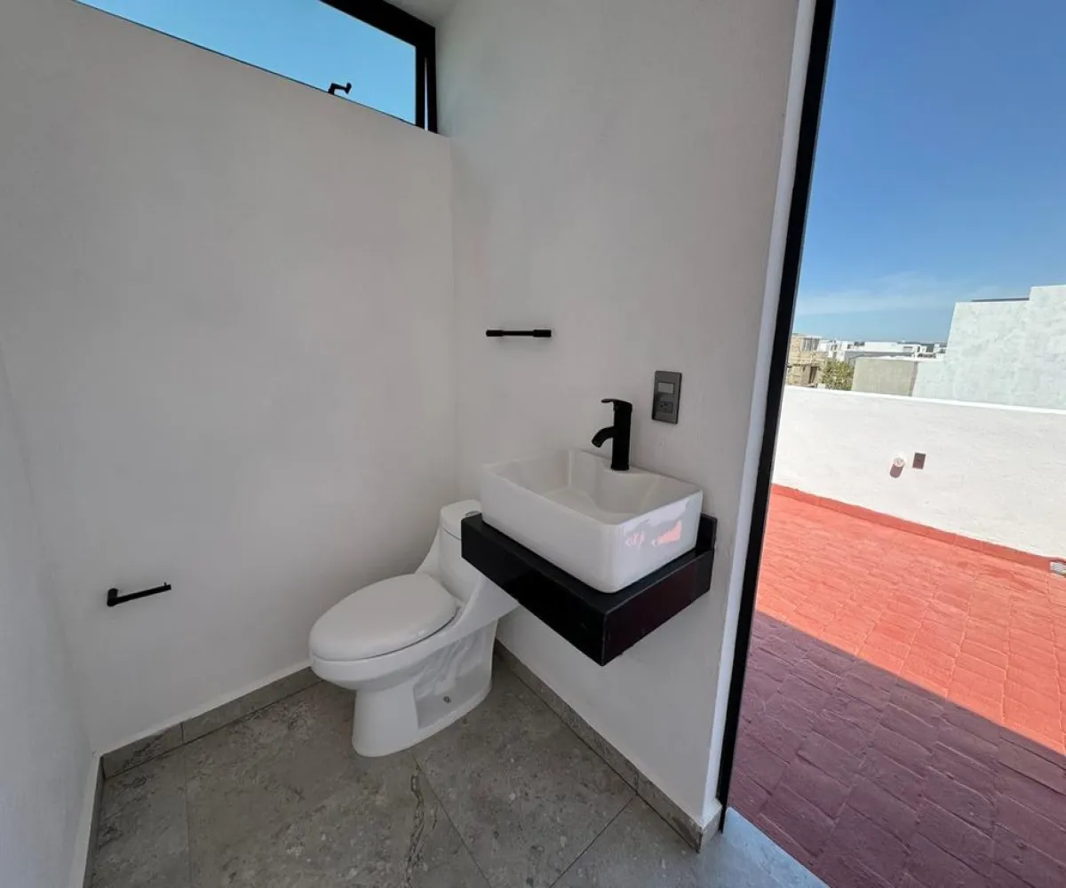Casa En Venta,Bosques Vallarta,Av. Paseo del Nte 3322 84, Zapopan, Jalisco 45222, 4 Habitaciones,3 Baños,Av. Paseo del Nte ,3,pJtR5tk Casa En Venta,Bosques Vallarta,Av. Paseo del Nte 3322 84, Zapopan, Jalisco 45222, 4 Habitaciones,3 Baños,Av. Paseo del Nte ,3,pJtR5tk