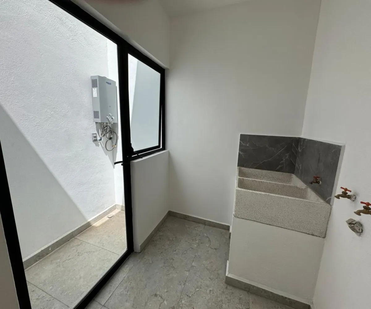 Casa En Venta,Bosques Vallarta,Av. Paseo del Nte 3322 84, Zapopan, Jalisco 45222, 4 Habitaciones,3 Baños,Av. Paseo del Nte ,3,pJtR5tk Casa En Venta,Bosques Vallarta,Av. Paseo del Nte 3322 84, Zapopan, Jalisco 45222, 4 Habitaciones,3 Baños,Av. Paseo del Nte ,3,pJtR5tk