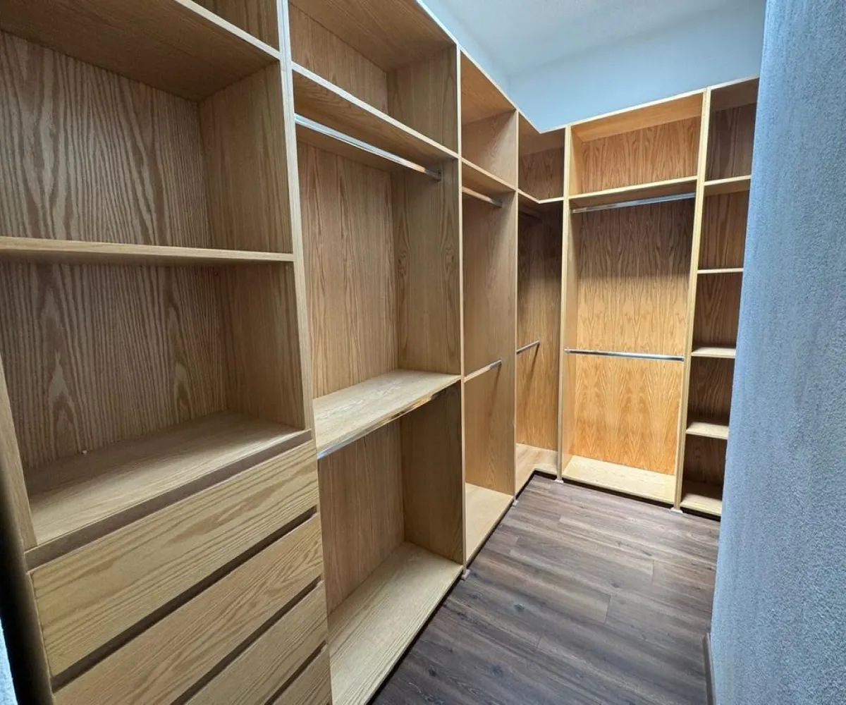 Casa En Venta,Bosques Santa Anita,Circuito Valle de Bravo 1173 26, Tlajomulco de Zúñiga, Jalisco 45645, 4 Habitaciones,4 Baños,Circuito Valle de Bravo ,2,ptQVBl9