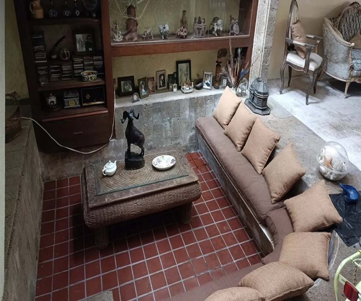 Casa En Venta,Chapalita,Avenida Chapalita 1327, Guadalajara, Jalisco 44500, 4 Habitaciones,5 Baños,Avenida Chapalita,2,pwKnDSe