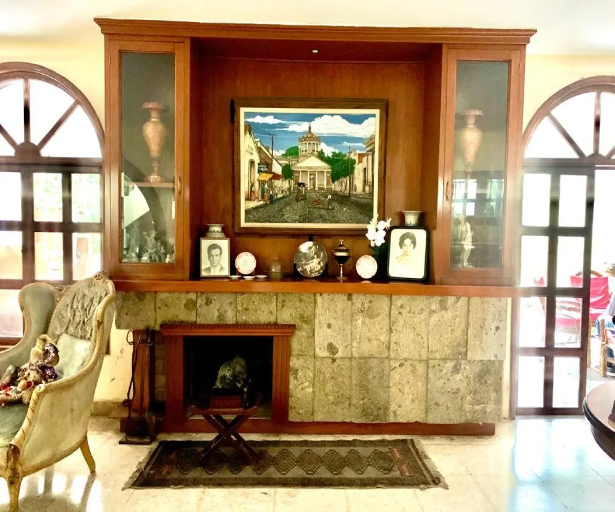 Casa En Venta,Chapalita,Avenida Chapalita 1327, Guadalajara, Jalisco 44500, 4 Habitaciones,5 Baños,Avenida Chapalita,2,pwKnDSe