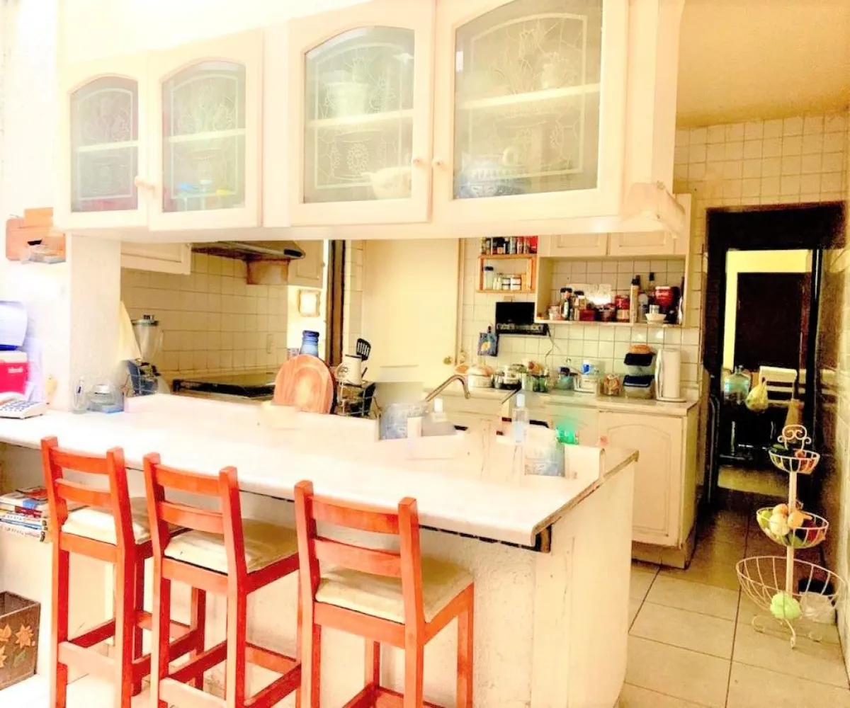 Casa En Venta,Chapalita,Avenida Chapalita 1327, Guadalajara, Jalisco 44500, 4 Habitaciones,5 Baños,Avenida Chapalita,2,pwKnDSe