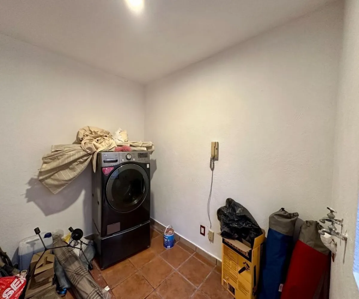 Casa En Venta,Cielo Contry Club,Paseo de la frescura 161, Tlajomulco de Zúñiga, Jalisco 45643, 3 Habitaciones,3 Baños,Paseo de la frescura ,2,p81B7ME Casa En Venta,Cielo Contry Club,Paseo de la frescura 161, Tlajomulco de Zúñiga, Jalisco 45643, 3 Habitaciones,3 Baños,Paseo de la frescura ,2,p81B7ME