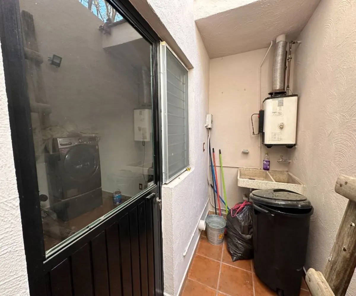 Casa En Venta,Cielo Contry Club,Paseo de la frescura 161, Tlajomulco de Zúñiga, Jalisco 45643, 3 Habitaciones,3 Baños,Paseo de la frescura ,2,p81B7ME Casa En Venta,Cielo Contry Club,Paseo de la frescura 161, Tlajomulco de Zúñiga, Jalisco 45643, 3 Habitaciones,3 Baños,Paseo de la frescura ,2,p81B7ME