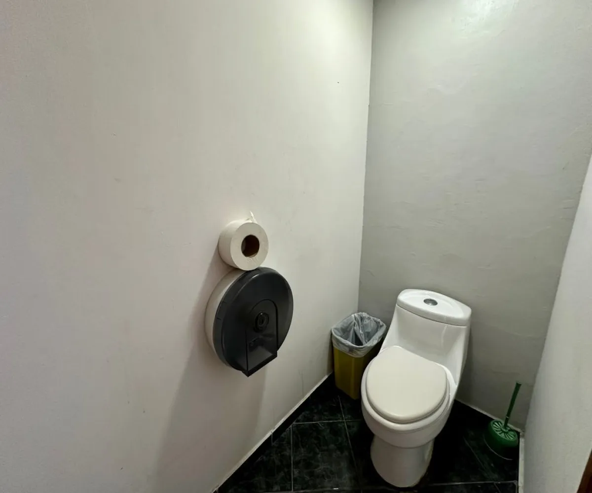 Oficina En Renta,Chapalita,San Rafael 601, Guadalajara, Jalisco 44500,2 Baños,San Rafael ,1,peBz4BA