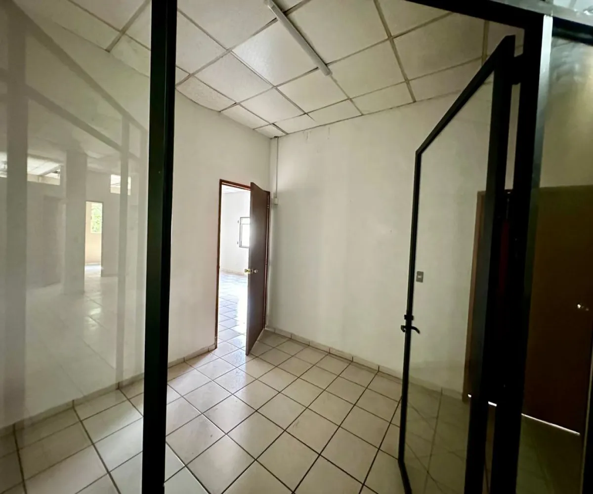Oficina En Renta,Chapalita,San Rafael 601, Guadalajara, Jalisco 44500,2 Baños,San Rafael ,1,peBz4BA