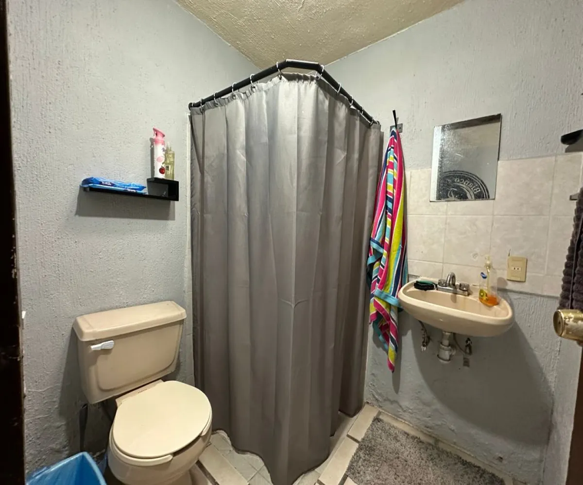 Casa En Venta,Villas La Loma,Avenida de Las Calandrias 2128, Zapopan, Jalisco 45134, 3 Habitaciones,2 Baños,Avenida de Las Calandrias ,1,p6za4D8