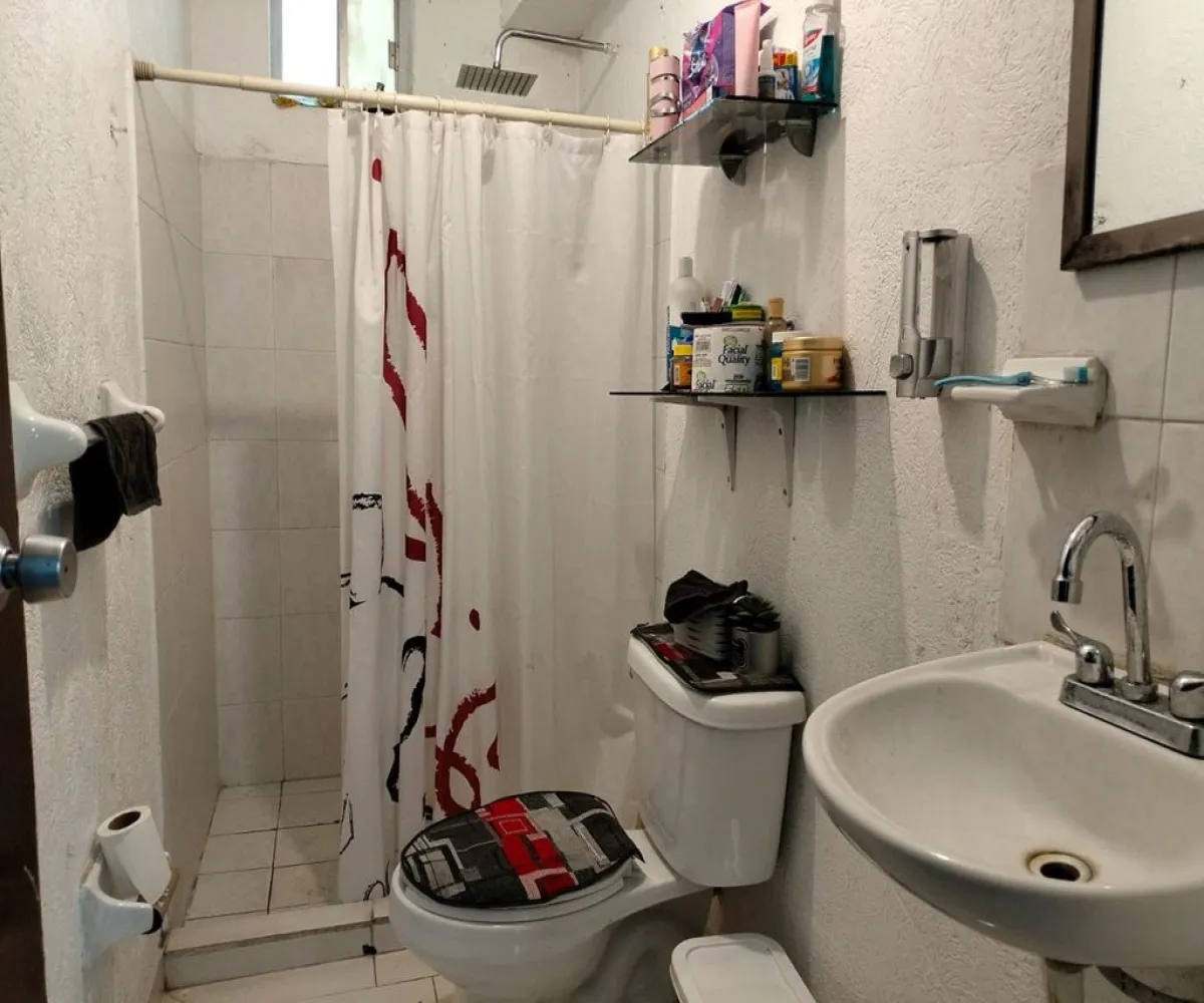 Casa En Venta,Hacienda Santa Fe,Santa Cecilia 121, Tlajomulco de Zúñiga, Jalisco 45653, 4 Habitaciones,3 Baños,Santa Cecilia ,2,pAMwbY9