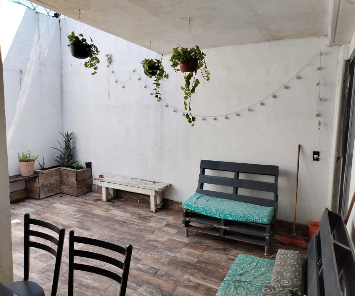 Casa En Venta,Hacienda Santa Fe,Santa Cecilia 121, Tlajomulco de Zúñiga, Jalisco 45653, 4 Habitaciones,3 Baños,Santa Cecilia ,2,pAMwbY9